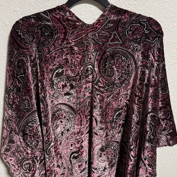 World Market Burgundy Paisley Burnout Velvet Kimono‎ Wrap One Size Open Front - Picture 8 of 9